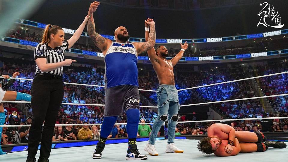 又一组合惊喜重返WWE<strong></p>
<p>今合币</strong>，隆达罗西签约仪式现场“撒币”！